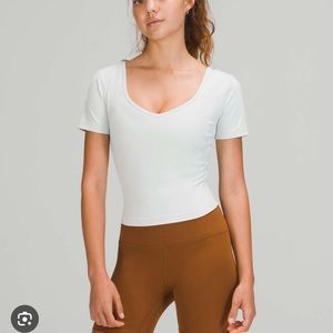 Size 4 Lulu- Lemon align t-shirt